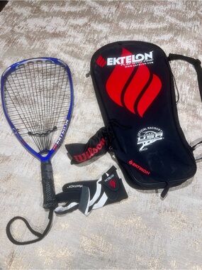 Ektelon O3 Blue 3200 Racquetball Racquet w/ MaxTack Glove & 2 Blue Balls
